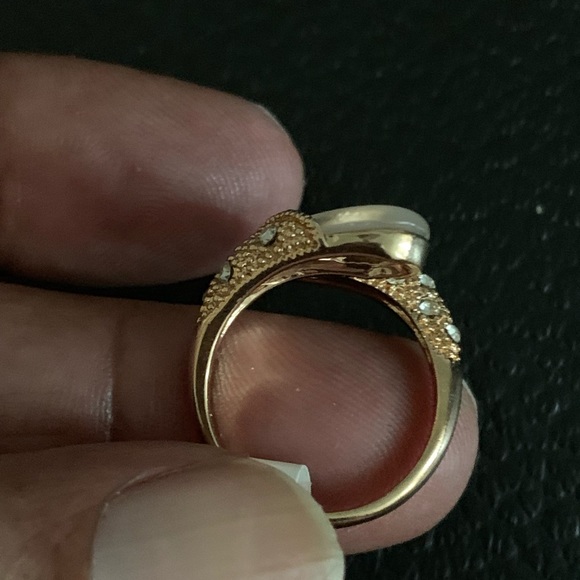 Ring - Picture 6 of 8